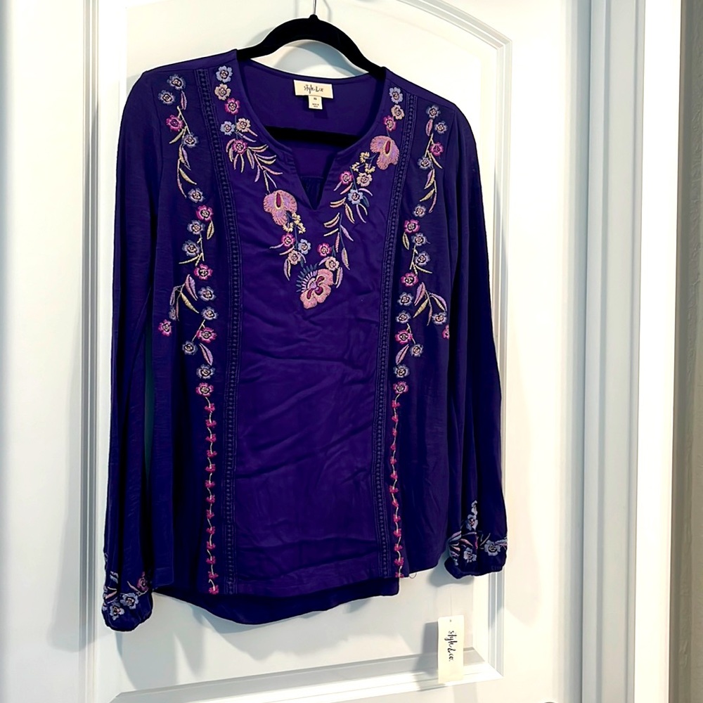 Brand new cute purple top
